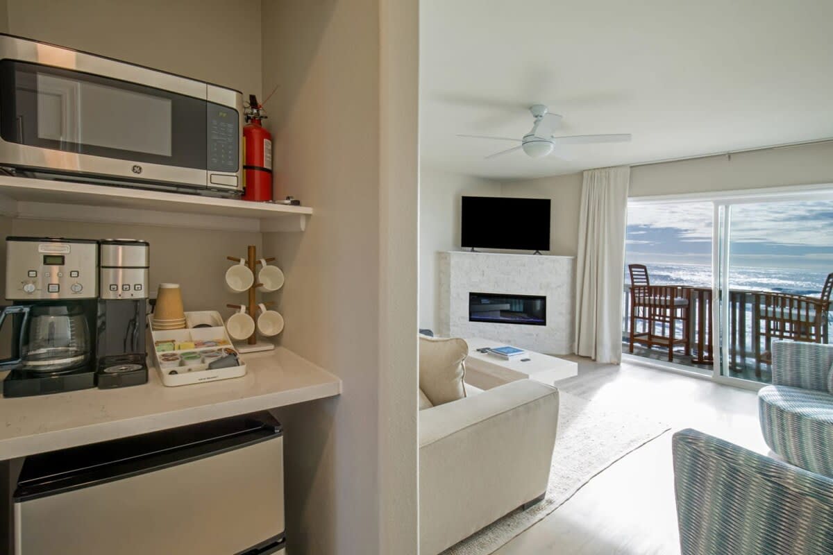 A Living Room Connected to a Modern Kitchens in Shelter Cove, CA