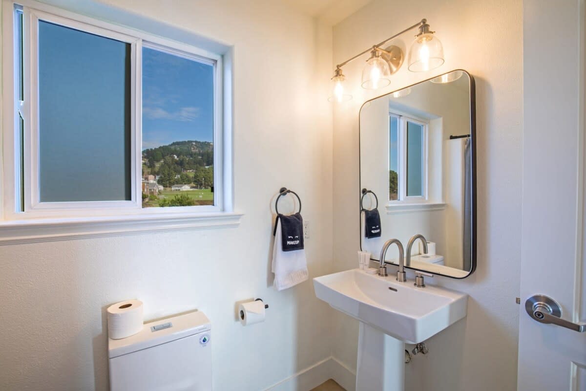 A Bathroom with a Window and a Modern Sink in Shelter Cove, CA